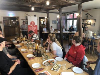 interessierte Teilnehmer interessierte Teilnehmer