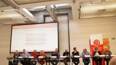 Präsidium während elektronischer Abstimmung